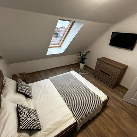 D&M Apartments 2 萨图马雷 外观 照片