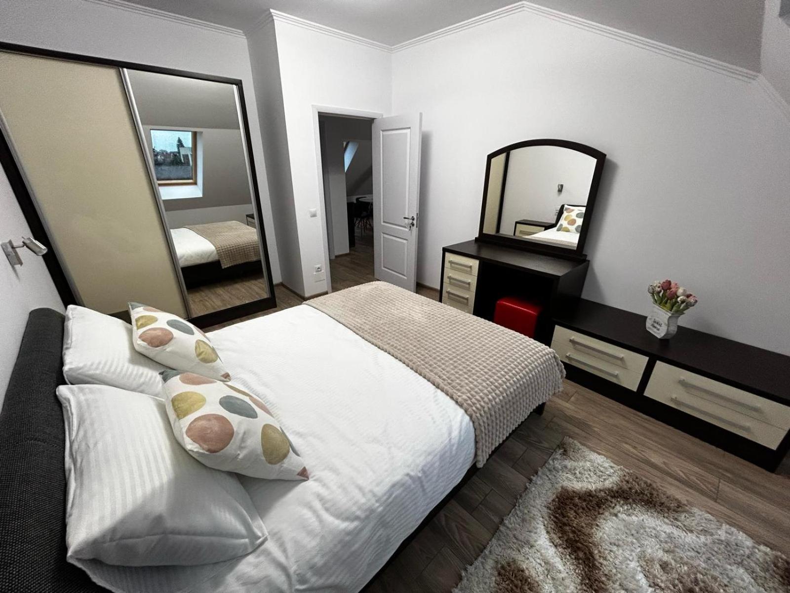 D&M Apartments 2 萨图马雷 外观 照片